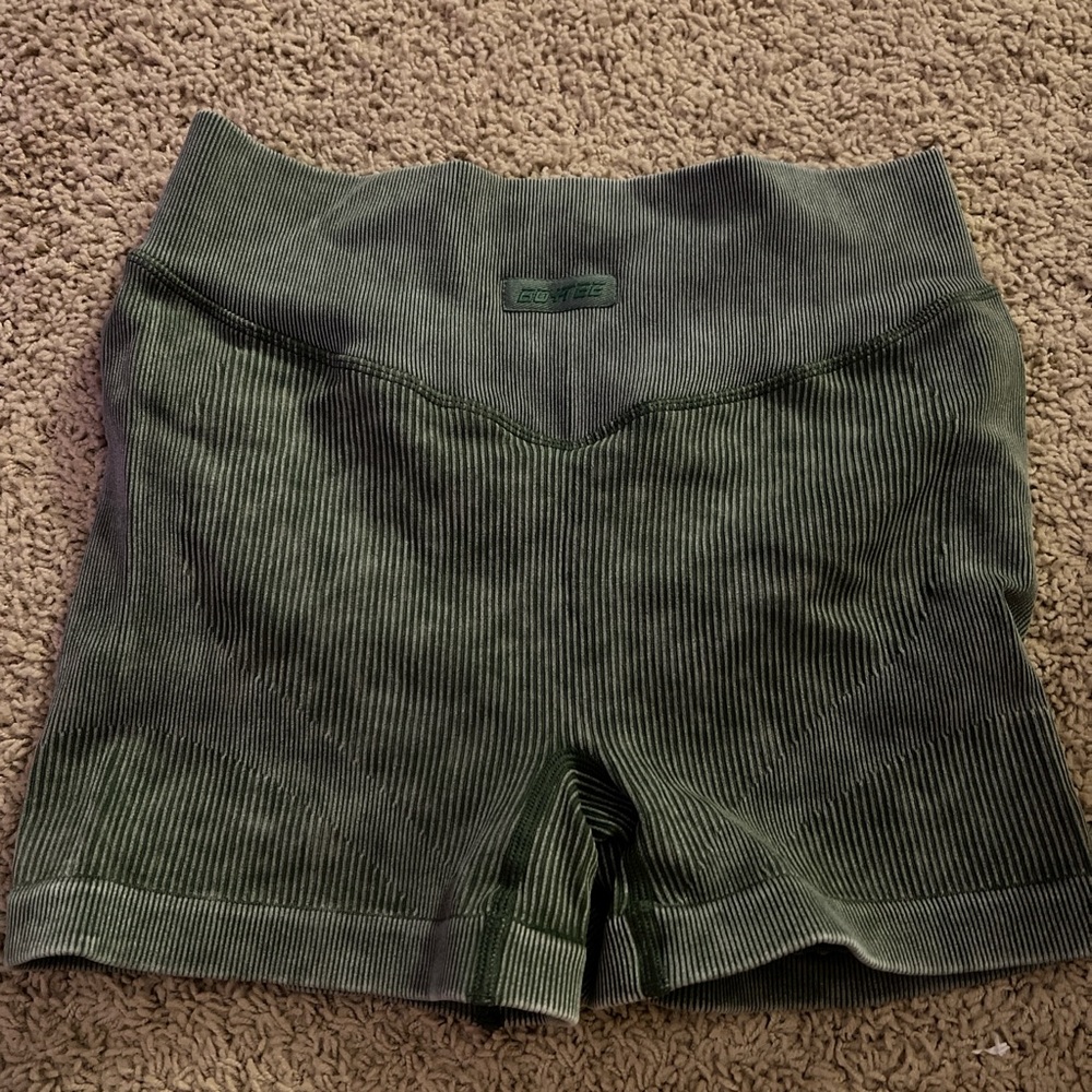 oh polly bo tee green workout shorts
